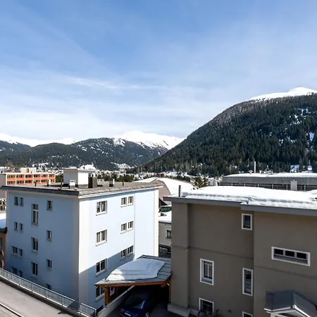 Ruetiboda 7-10 Personen Apartman Davos